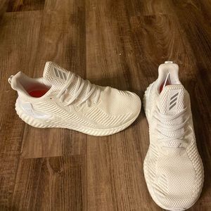 Mens 8 / Womens 9.5 Adidas Shoes